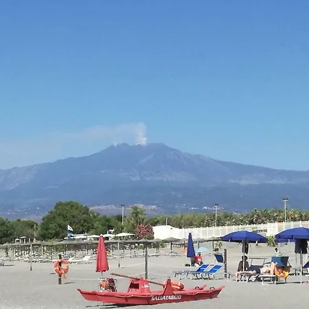 Casa Diana Апартаменти Джардіні-Наксос