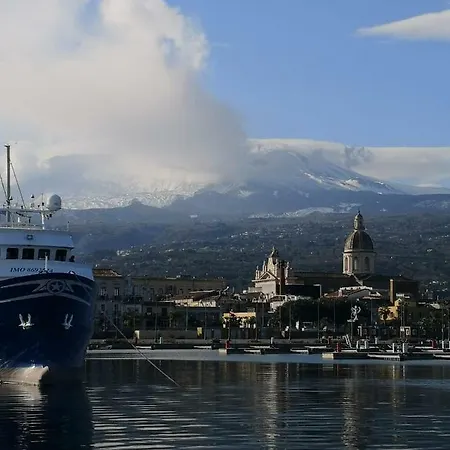 Casa Diana Апартаменти Джардіні-Наксос